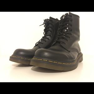 Dr. Martens US 10L Black 8-Hole